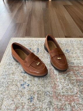 Clarks leather loafers, size women's 8 W